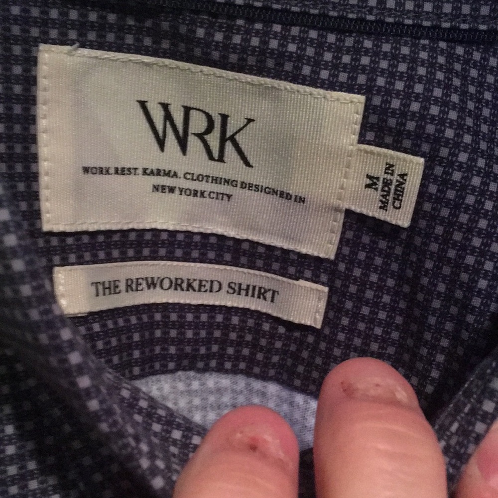 Men’s Designer Button up - Picture 2 of 3